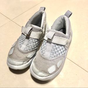 Kids Jordan Light Gray Sneakers 13C